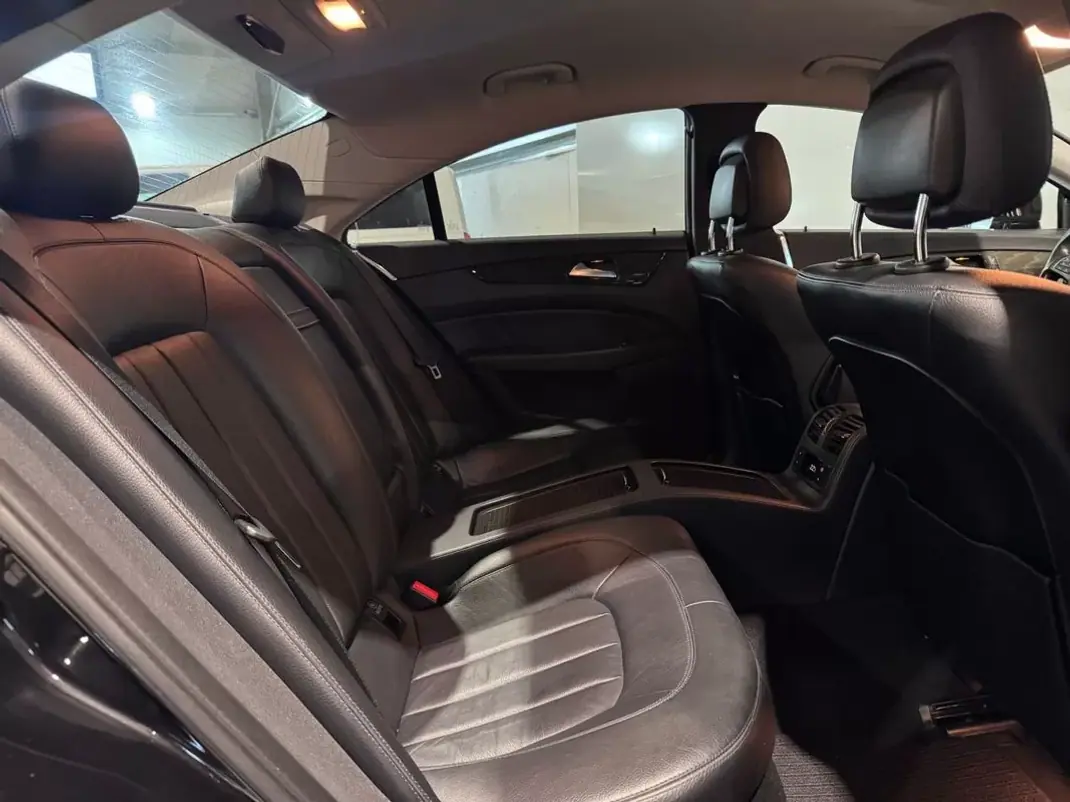 Mercedes-Benz CLS 350 2015 - 32500 EUR, 99869 km - 99869km - foto 20 de 34