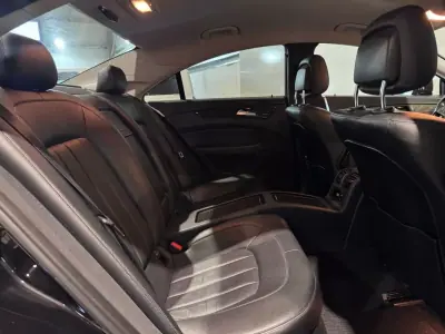 Mercedes-Benz CLS 350 2015 - 32500 EUR, 99869 km - AUTO.MOTO.pt - 99869km - foto 20 de 34