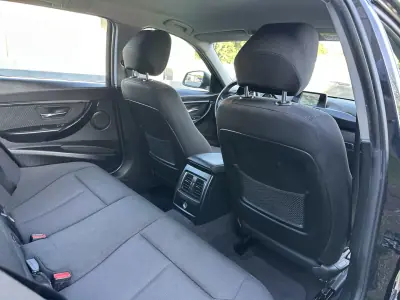BMW 320 2017 - 14900 EUR, 260000 km - AUTO.MOTO.pt - 260000km - foto 56 de 65
