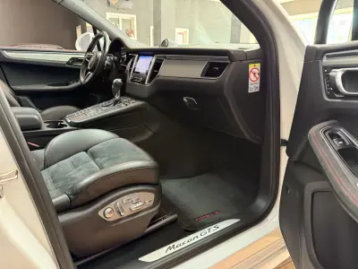 Porsche Macan 2016 - 65000 EUR, 68887 km - AUTO.MOTO.pt - 68887km - foto 12 de 20