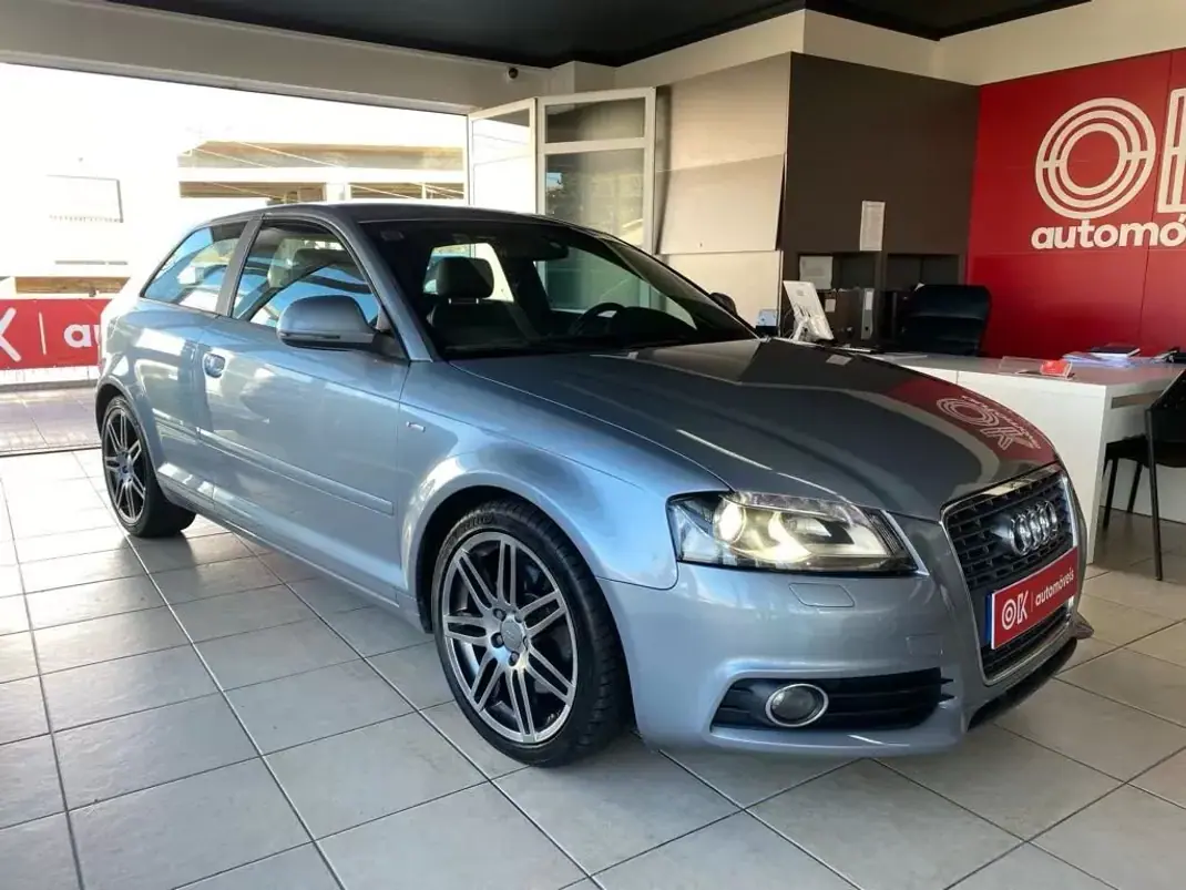 Audi A3 2010 - 12490 EUR, 259207 km - AUTO.MOTO.pt - 259207km - foto 1 de 33