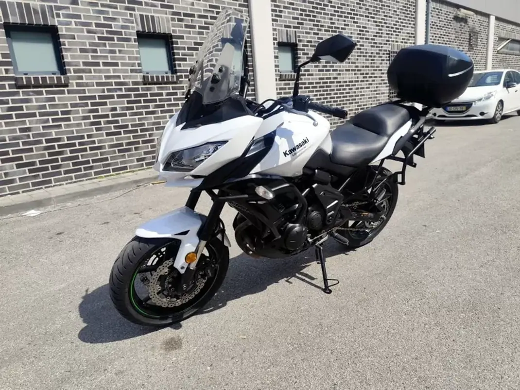 Kawasaki Versys 2019 - 5980 EUR, 70000 km - AUTO.MOTO.pt - 70000km - foto 1 de 24