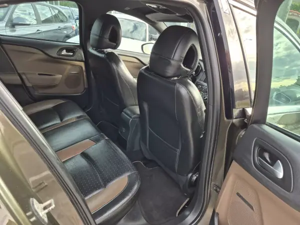 Citroën DS4 2012 - 11400 EUR, 214040 km - AUTO.MOTO.pt - 214040km - foto 25 de 29