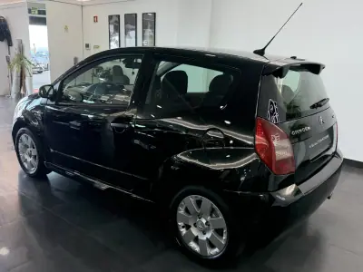 Citroën C2 2004 - 6990 EUR, 170000 km - AUTO.MOTO.pt - 170000km - foto 4 de 9
