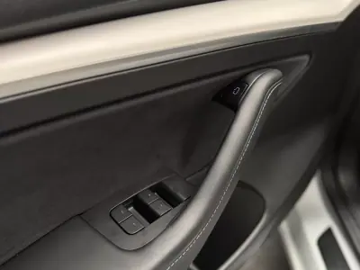 Tesla Model 3 2021 - 28990 EUR, 36500 km - AUTO.MOTO.pt - 36500km - foto 13 de 22