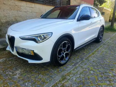 Alfa Romeo Stelvio 2020 - 29980 EUR, 47900 km - AUTO.MOTO.pt - 47900km - foto 18 de 28