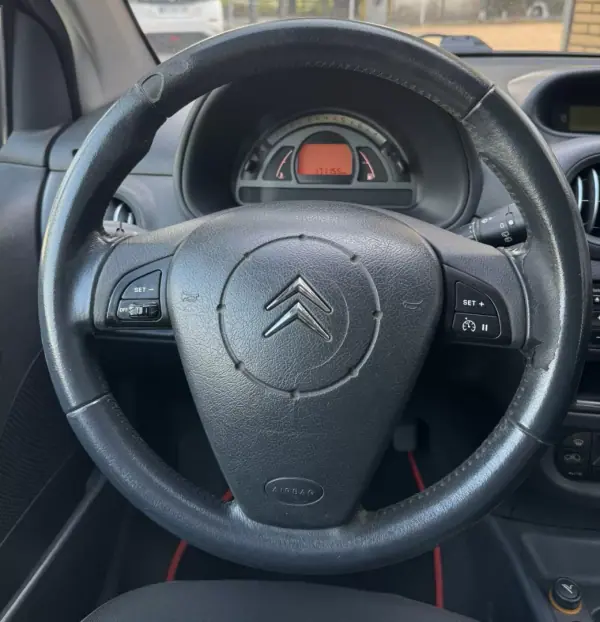 Citroën C2 2005 - 3950 EUR, 171155 km - AUTO.MOTO.pt - 171155km - foto 8 de 9