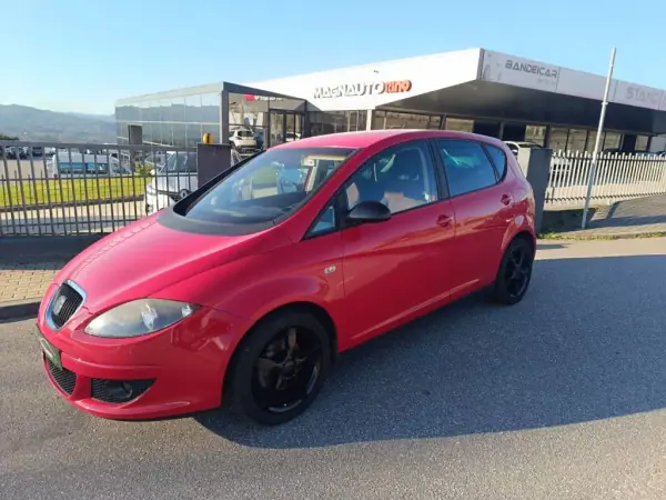 SEAT Altea 2004 - 6000 EUR, 330000 km - AUTO.MOTO.pt - 330000km - foto 4 de 17