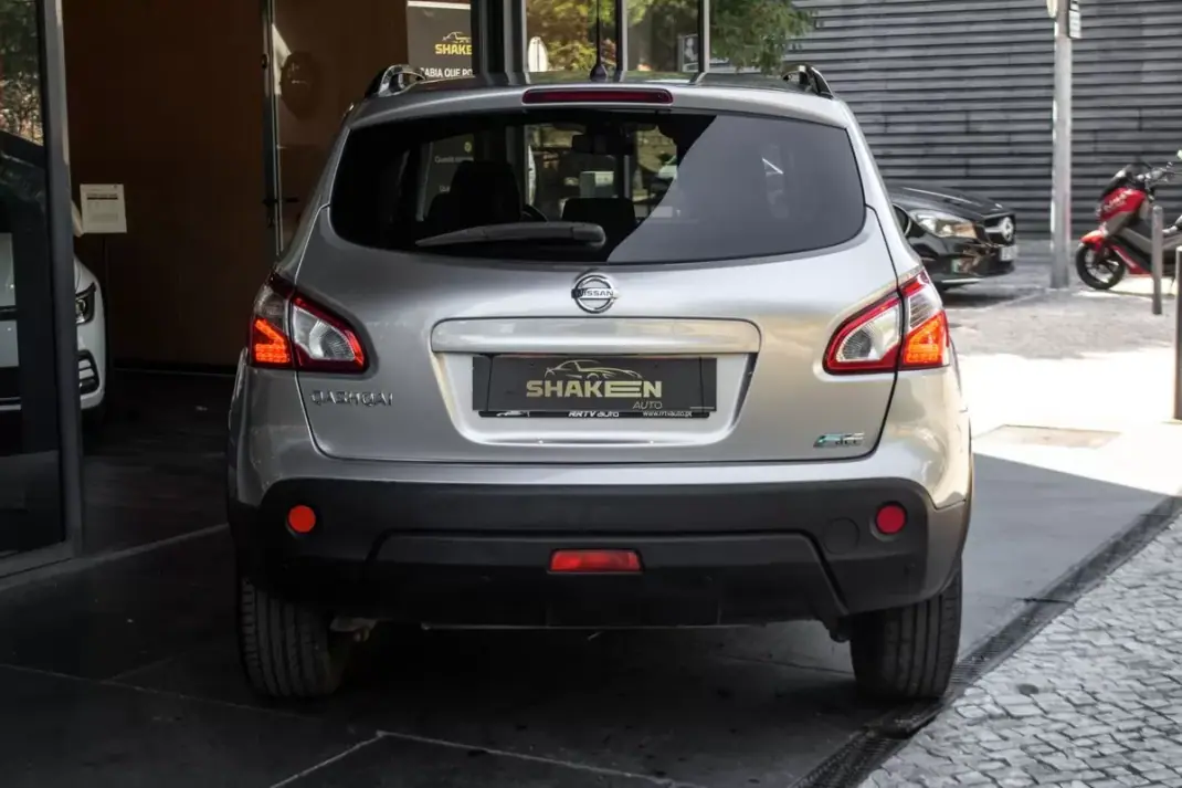 Nissan Qashqai 2013 - 11980 EUR, 188261 km - 188261km - foto 9 de 35