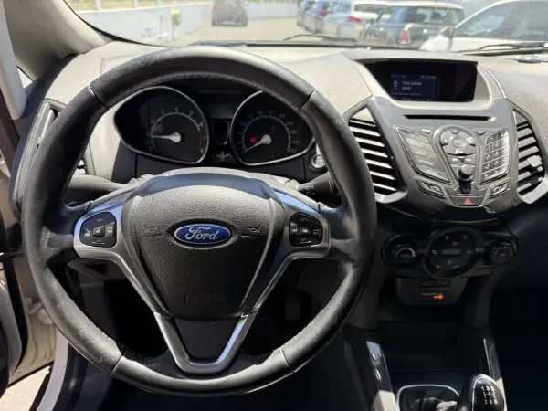 Ford EcoSport 2016 - 7750 EUR, 161000 km - AUTO.MOTO.pt - 161000km - foto 14 de 20