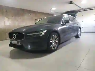 Volvo V60 2019 - 21000 EUR, 134000 km - 134000km - foto 3 de 10