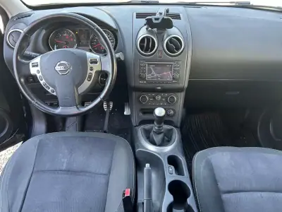 Nissan Qashqai 2013 - 12500 EUR, 102950 km - AUTO.MOTO.pt - 102950km - foto 7 de 18