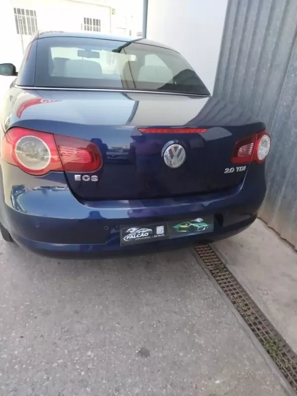 Volkswagen EOS 2010 - 12200 EUR, 159060 km - AUTO.MOTO.pt - 159060km - foto 11 de 15
