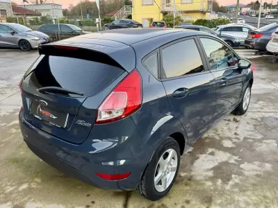 Ford Fiesta 2014 - 7500 EUR, 120000 km - AUTO.MOTO.pt - 120000km - foto 14 de 20