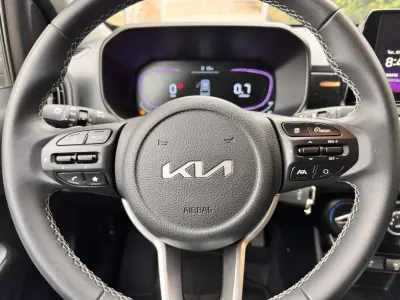 Kia Picanto 2025 - 15490 EUR, 17377 km - AUTO.MOTO.pt - 17377km - foto 13 de 26