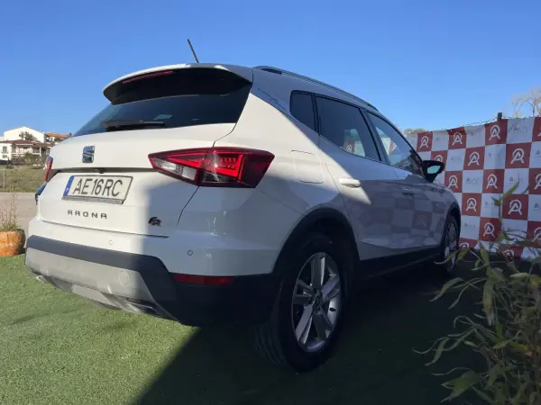 SEAT Arona 2020 - 16490 EUR, 122780 km - AUTO.MOTO.pt - 122780km - foto 3 de 24
