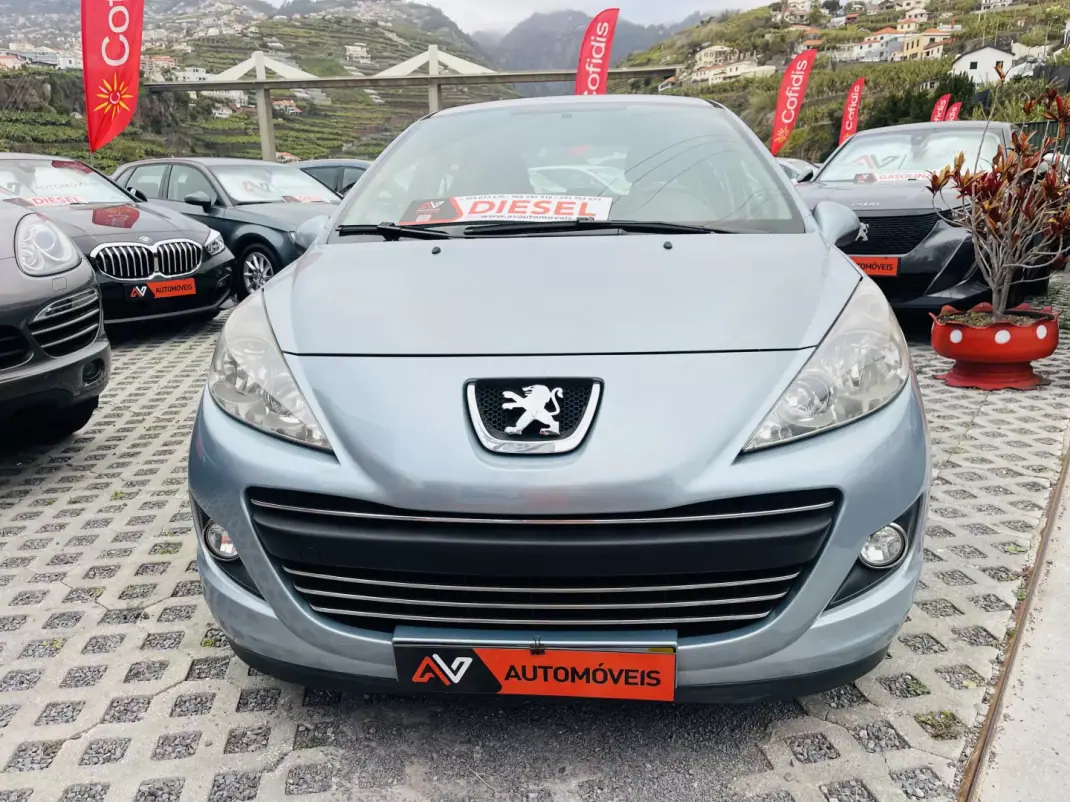 Peugeot 207 2010 - 6500 EUR, 234241 km - AUTO.MOTO.pt - 234241km - foto 2 de 12