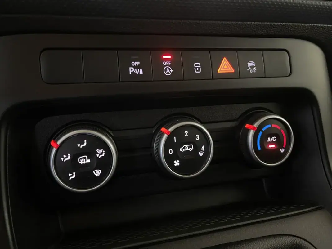 Mercedes-Benz 2022 - 17750 EUR, 45000 km - AUTO.MOTO.pt - 45000km - foto 23 de 28