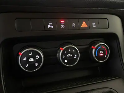 Mercedes-Benz 2022 - 17750 EUR, 45000 km - AUTO.MOTO.pt - 45000km - foto 23 de 28