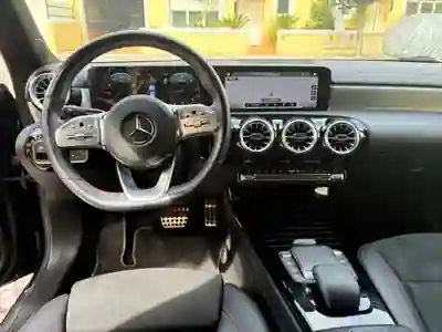 Mercedes-Benz CLA 180 2022 - 27500 EUR, 89000 km - 89000km - foto 8 de 8