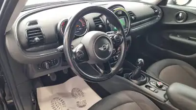 MINI Clubman 2018 - 12750 EUR, 286464 km - AUTO.MOTO.pt - 286464km - foto 13 de 31