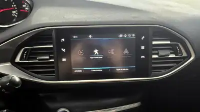Peugeot 308 SW 2018 - 12650 EUR, 133760 km - AUTO.MOTO.pt - 133760km - foto 24 de 60