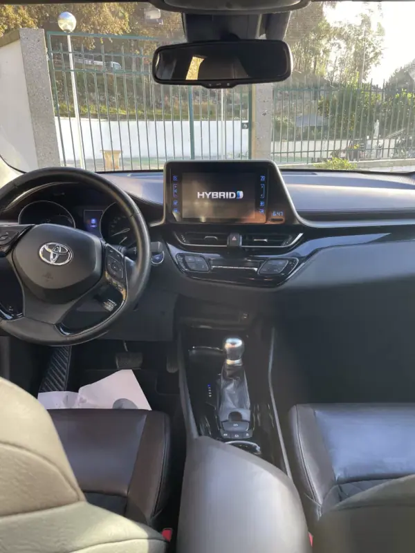 Toyota C-HR 2018 - 20500 EUR, 132797 km - AUTO.MOTO.pt - 132797km - foto 9 de 10