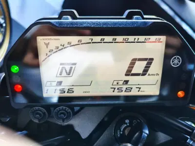 Yamaha MT 03 2023 - 5500 EUR, 7500 km - 7500km - foto 12 de 25