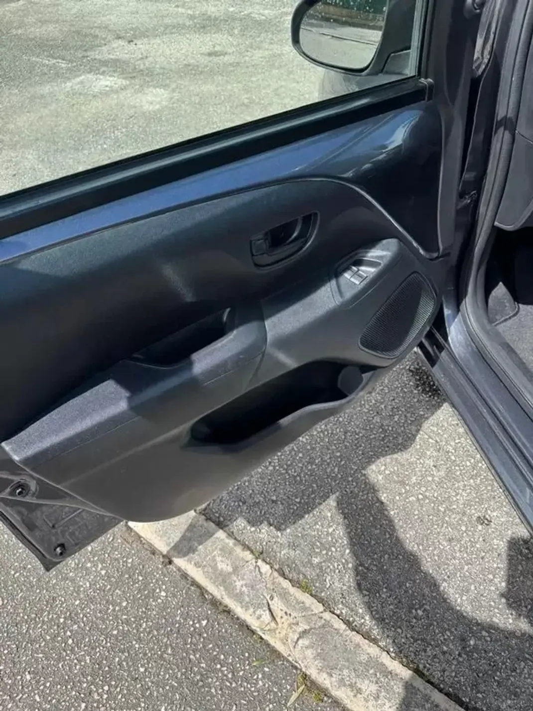 Peugeot 108 2021 - 11000 EUR, 62048 km - AUTO.MOTO.pt - 62048km - foto 21 de 32