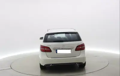 Mercedes-Benz B 200 2014 - 15500 EUR, 116525 km - AUTO.MOTO.pt - 116525km - foto 6 de 7