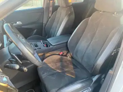 DS DS7 Crossback 2020 - 25990 EUR, 105000 km - AUTO.MOTO.pt - 105000km - foto 11 de 24