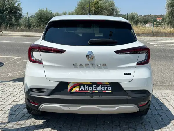 Renault Captur 2022 - 19900 EUR, 132877 km - AUTO.MOTO.pt - 132877km - foto 5 de 29