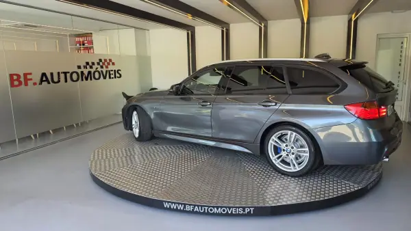BMW 318 2013 - 18900 EUR, 160296 km - AUTO.MOTO.pt - 160296km - foto 16 de 59