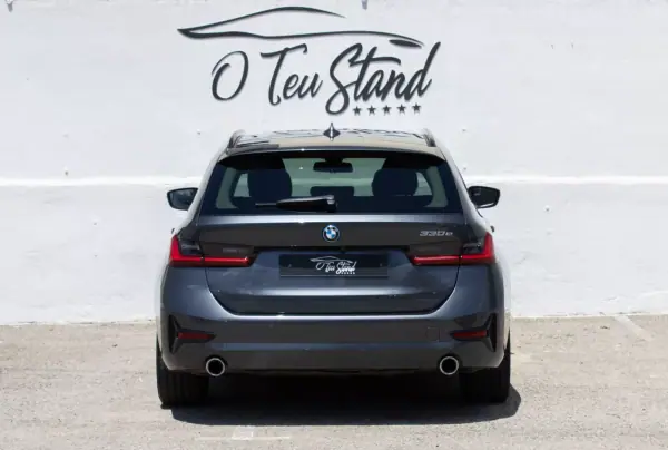 BMW 330 2022 - 22990 EUR, 156515 km - AUTO.MOTO.pt - 156515km - foto 4 de 52