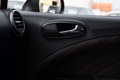 SEAT Leon 2008 - 9999 EUR, 225000 km - AUTO.MOTO.pt - 225000km - foto 26 de 29