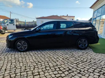 Peugeot 308 SW 2022 - 16990 EUR, 190000 km - AUTO.MOTO.pt - 190000km - foto 3 de 17