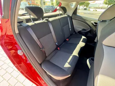 SEAT Ibiza 2016 - 9990 EUR, 185000 km - AUTO.MOTO.pt - 185000km - foto 17 de 20