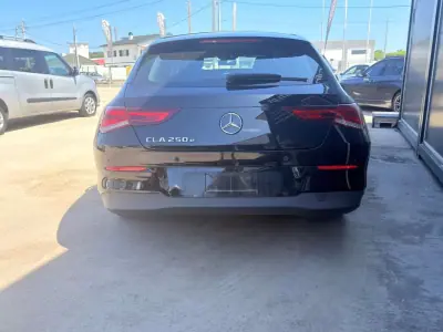 Mercedes-Benz CLA 250 2022 - 25200 EUR, 89514 km - AUTO.MOTO.pt - 89514km - foto 4 de 29