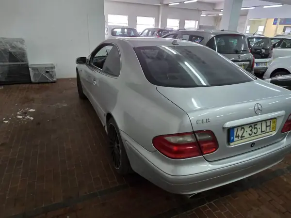 Mercedes-Benz CLK 200 1998 - 6000 EUR, 217984 km - AUTO.MOTO.pt - 217984km - foto 6 de 18