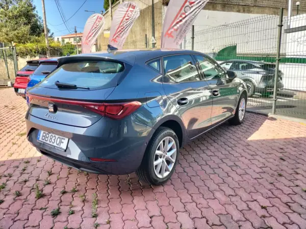 SEAT Leon 2023 - 19950 EUR, 41000 km - AUTO.MOTO.pt - 41000km - foto 2 de 11