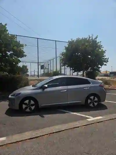 Hyundai Ioniq 2021 - 18999 EUR, 47500 km - AUTO.MOTO.pt - 47500km - foto 4 de 12