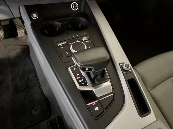Audi A5 Sportback 2019 - 27950 EUR, 125000 km - AUTO.MOTO.pt - 125000km - foto 27 de 36