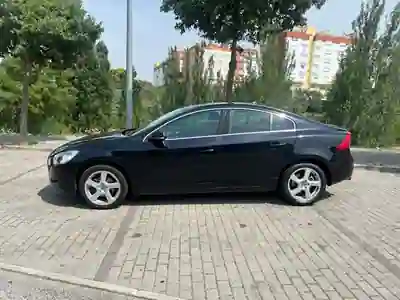 Volvo S60 2011 - 200948km