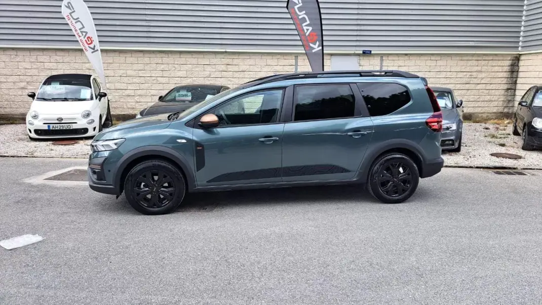 Dacia Jogger 2024 - 20990 EUR, 6203 km - AUTO.MOTO.pt - 6203km - foto 22 de 50