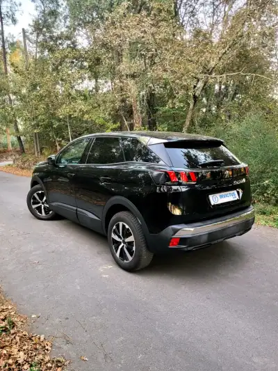 Peugeot 3008 2017 - 16990 EUR, 161440 km - AUTO.MOTO.pt - 161440km - foto 8 de 23