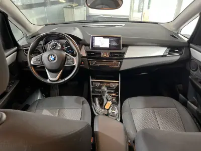 BMW 225xe Active Tourer 2020 - 19800 EUR, 74348 km - AUTO.MOTO.pt - 74348km - foto 10 de 25