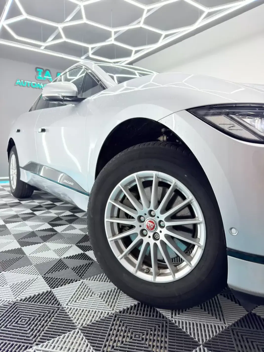 Jaguar I-Pace 2018 - 20000 EUR, 120000 km - 120000km - foto 4 de 20