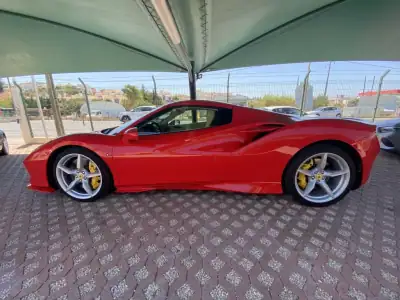Ferrari F8 Tributo 2022 - 425600 EUR, 4336 km - AUTO.MOTO.pt - 4336km - foto 7 de 54