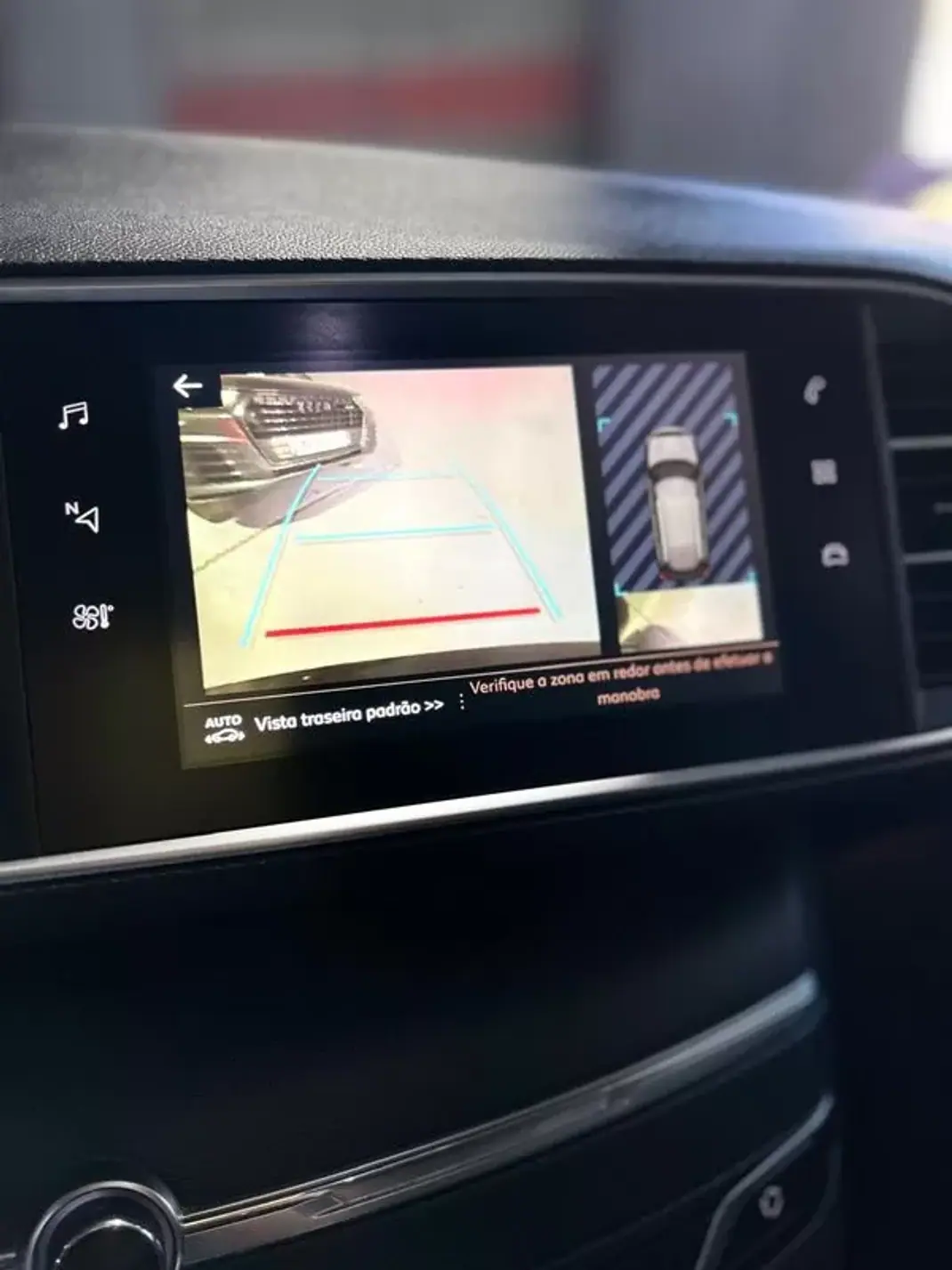 Peugeot 308 SW 2018 - 11500 EUR, 155853 km - AUTO.MOTO.pt - 155853km - foto 26 de 38