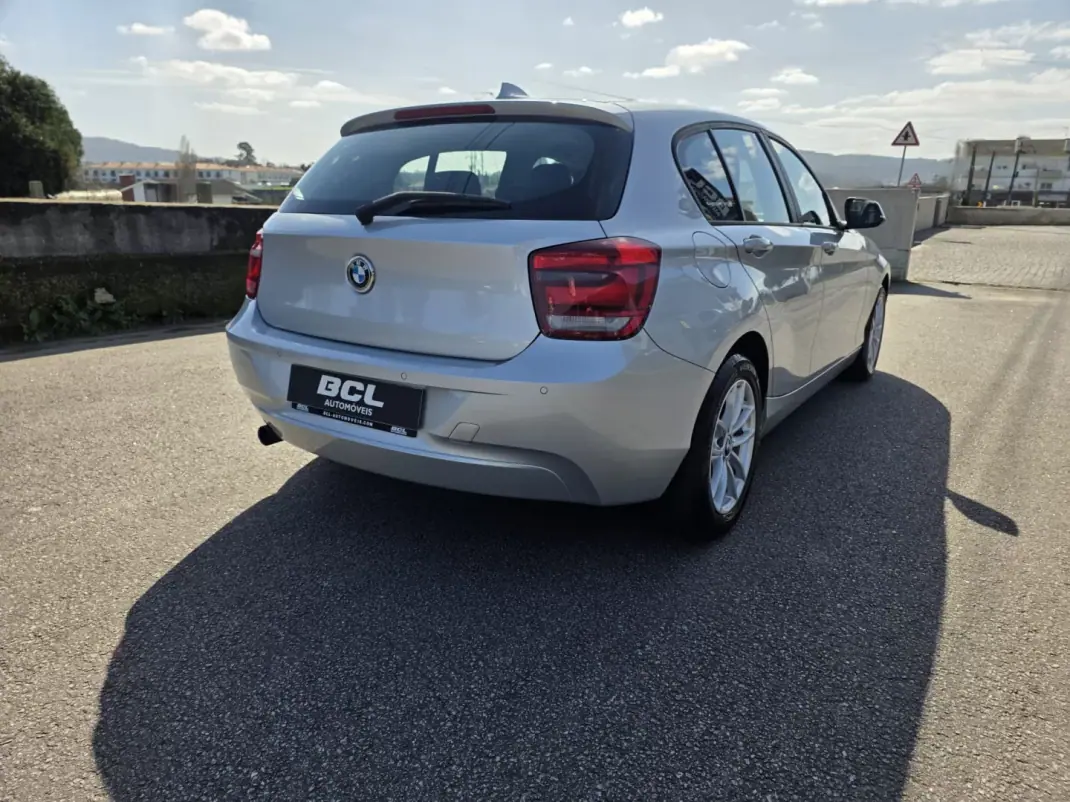 BMW 116 2014 - 10990 EUR, 204000 km - AUTO.MOTO.pt - 204000km - foto 9 de 29